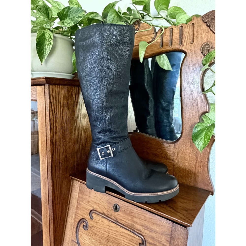 Naturalizer Darry Black Pebbled Leather Tall Lug Sole Buckle Boots Womens 9.5